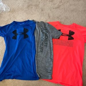 Boys under armour t shirts.